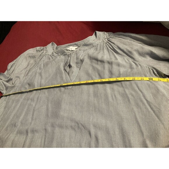 Ingrid & Isabel Maternity Blouse XL Blue White Pin Stripe - Picture 7 of 16